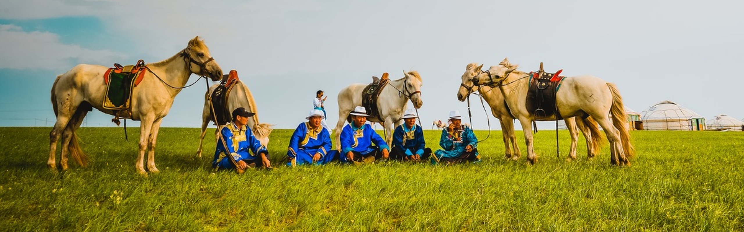 4-Day Xilingol Inner Mongolia Grassland Life Tour